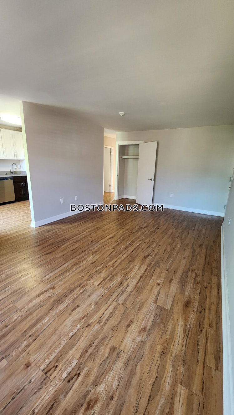 Bronsdon St., Boston