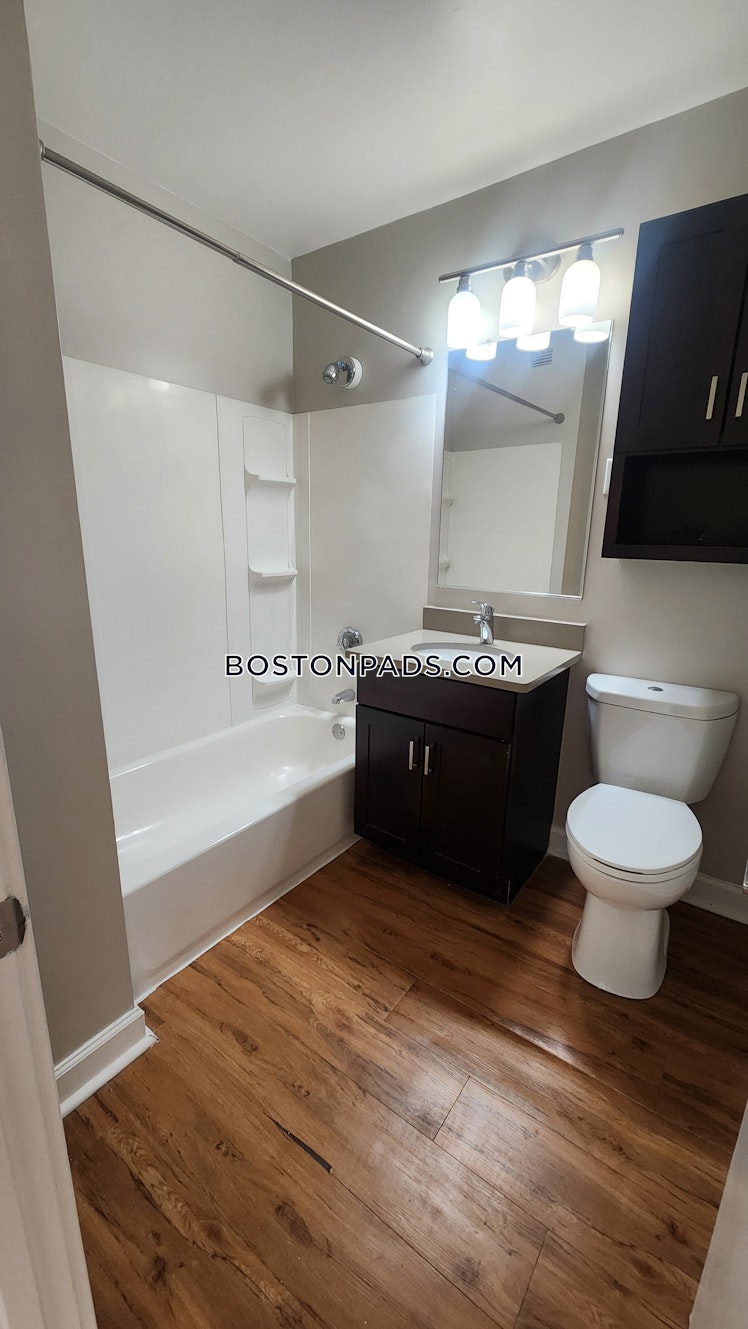 Bronsdon St., Boston