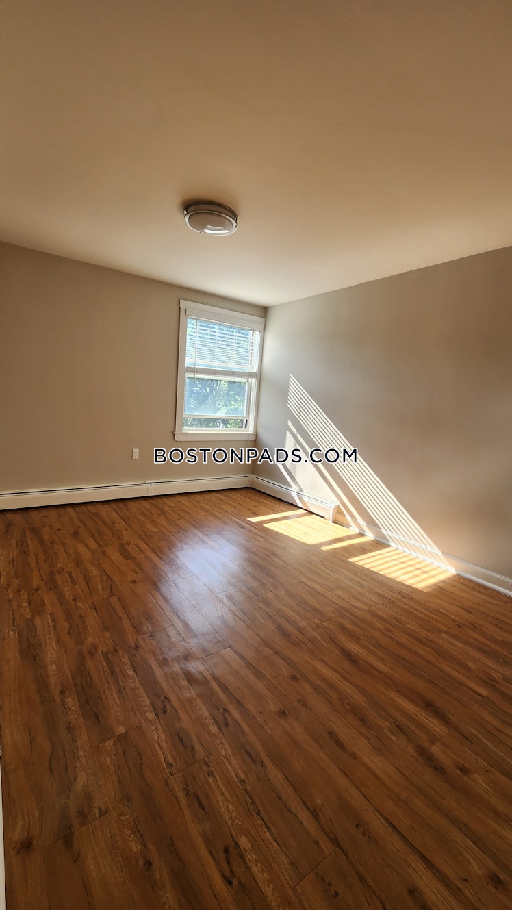 Bronsdon St., Boston