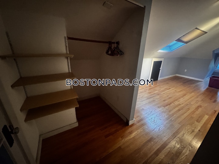 somerville-apartment-for-rent-3-bedrooms-1-bath-west-somerville-teele-square-4000-8016398 
