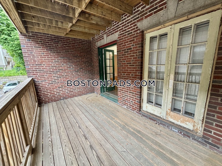 Thomas Burgin Park Way., Quincy