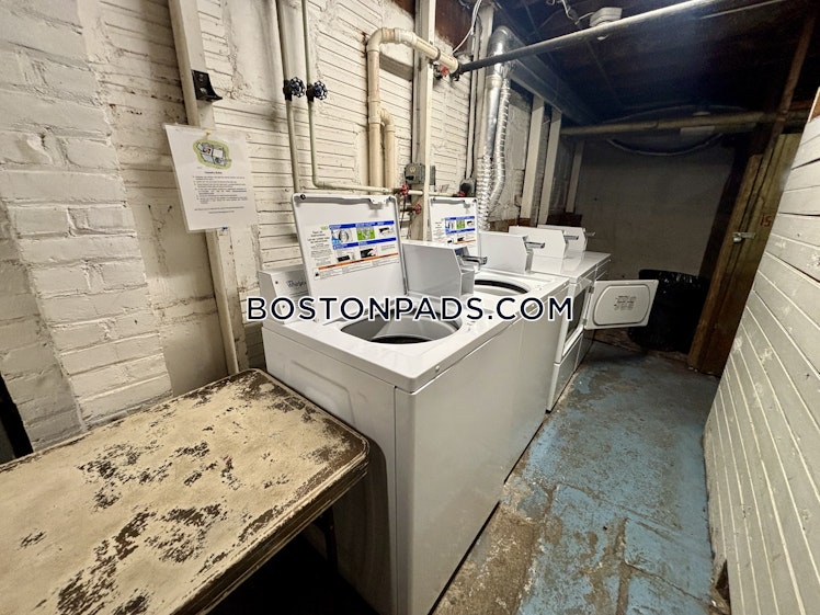 Thomas Burgin Park Way., Quincy