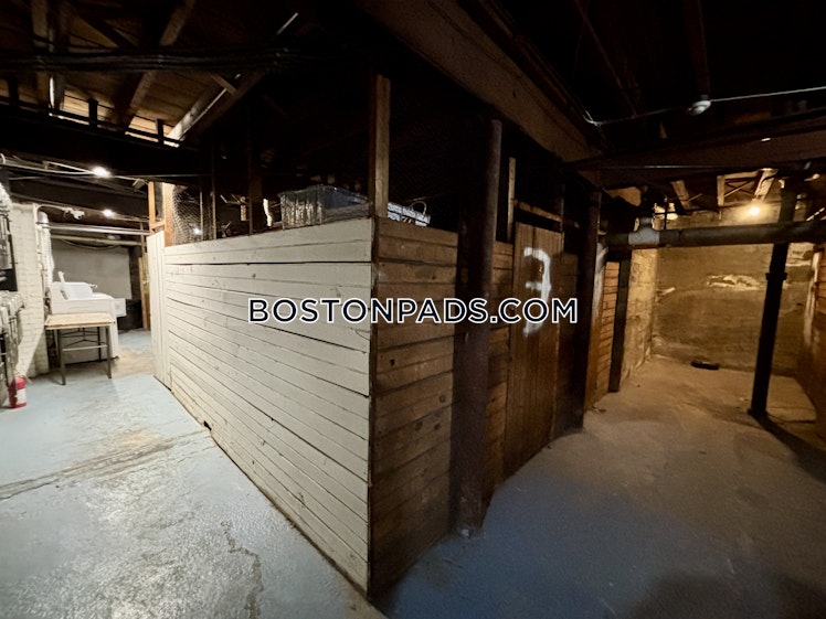 Thomas Burgin Park Way., Quincy