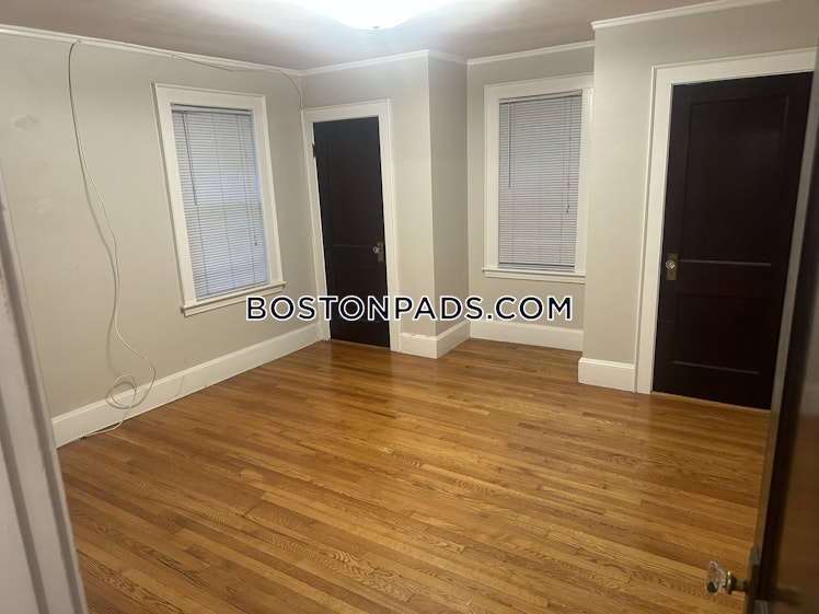 Hillside Rd., Watertown