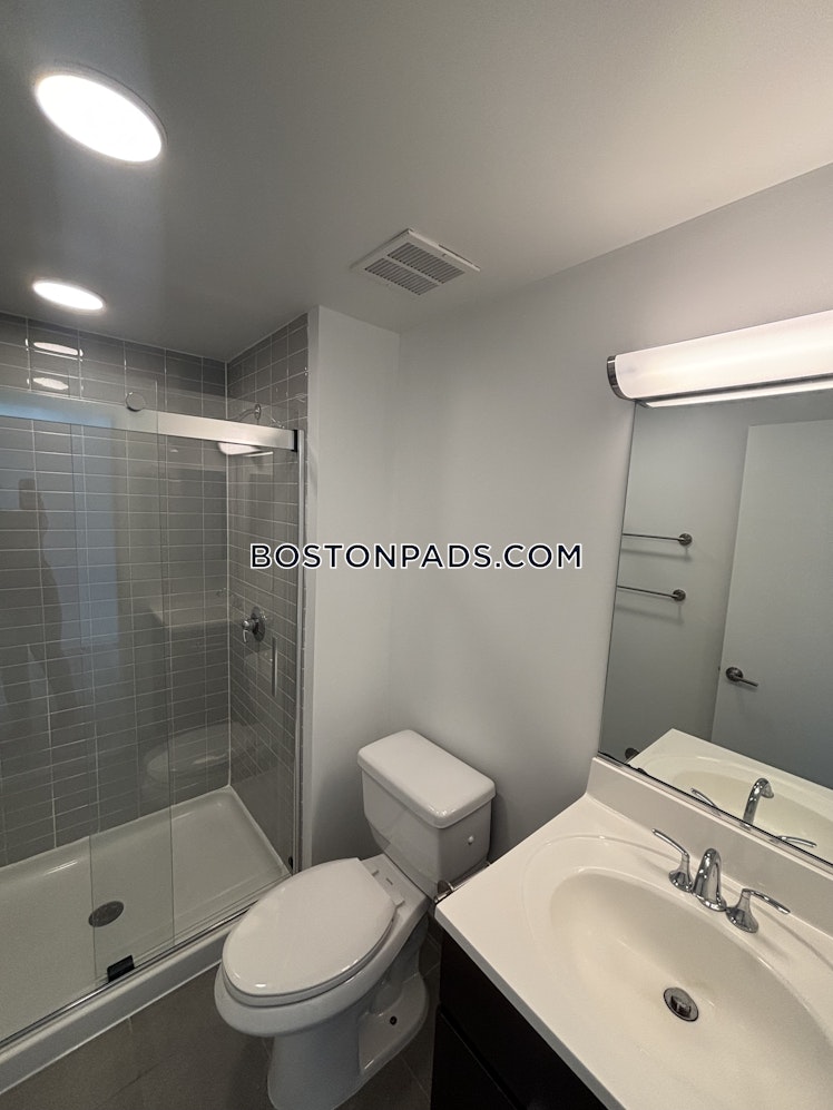 Commonwealth Ave., Boston