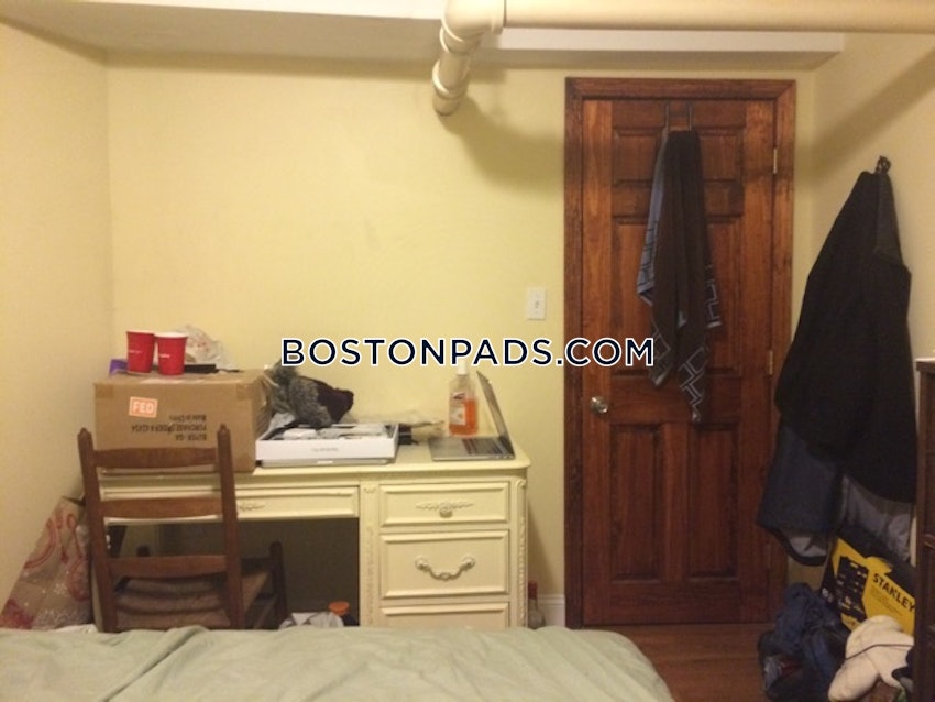 CAMBRIDGE - CENTRAL SQUARE/CAMBRIDGEPORT - 4 Beds, 2 Baths - Image 7