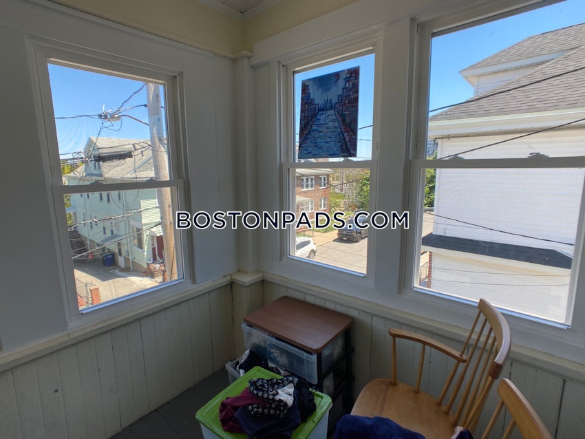 SOMERVILLE - EAST SOMERVILLE - 4 Beds, 2 Baths - Image 36