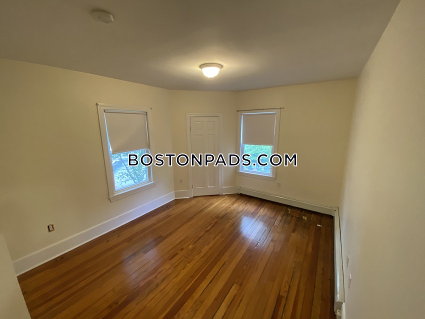 NEWTON - NEWTONVILLE - 3 Beds, 1 Bath - Image 22