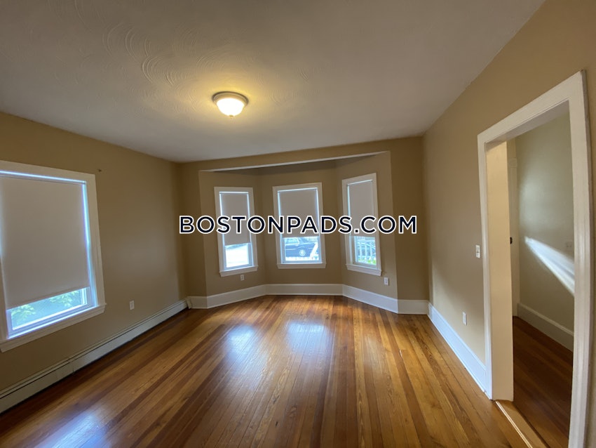 NEWTON - NEWTONVILLE - 3 Beds, 1 Bath - Image 7