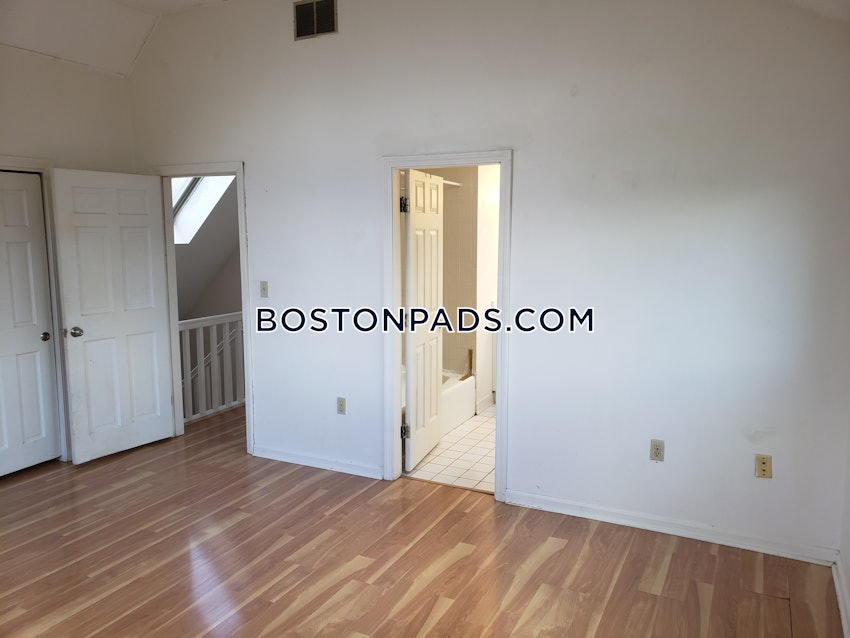 BOSTON - BRIGHTON - BRIGHTON CENTER - 3 Beds, 3 Baths - Image 2