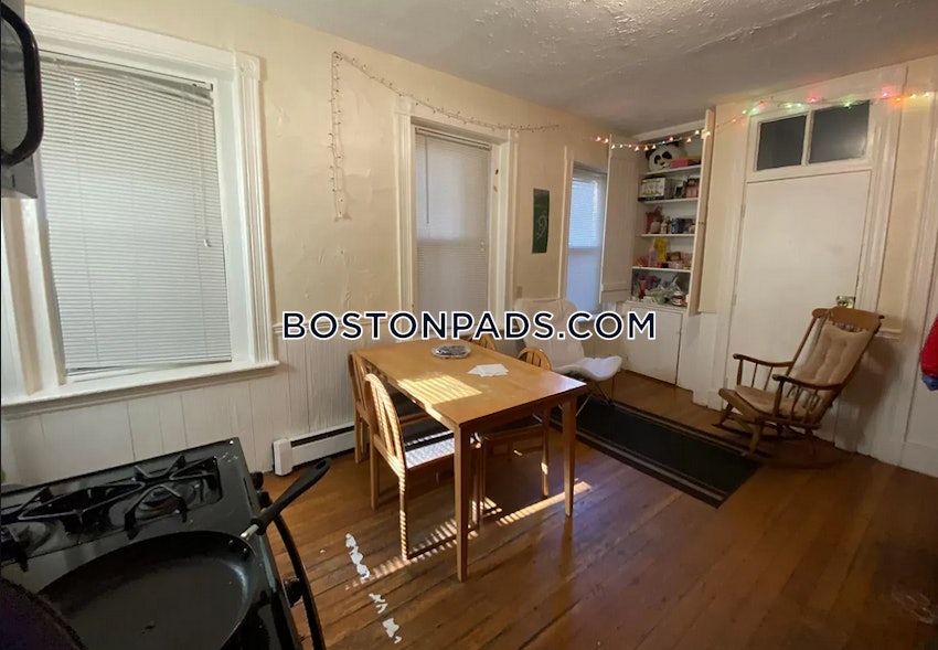 BOSTON - MISSION HILL - 3 Beds, 1.5 Baths - Image 8