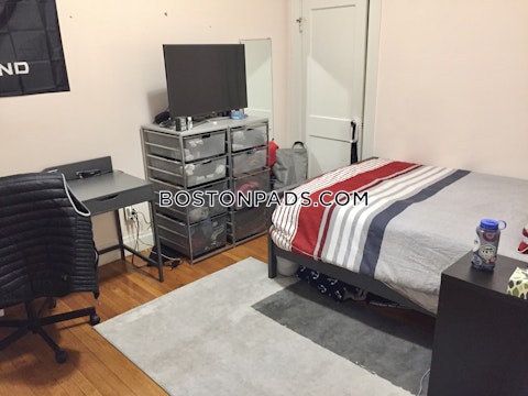 Thorndike St. Brookline photo 12