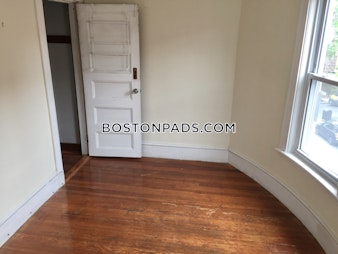 Washburn Ter. Brookline