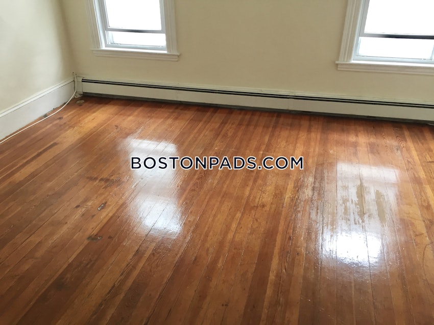 BROOKLINE- BROOKLINE VILLAGE - 4 Beds, 2 Baths - Image 9