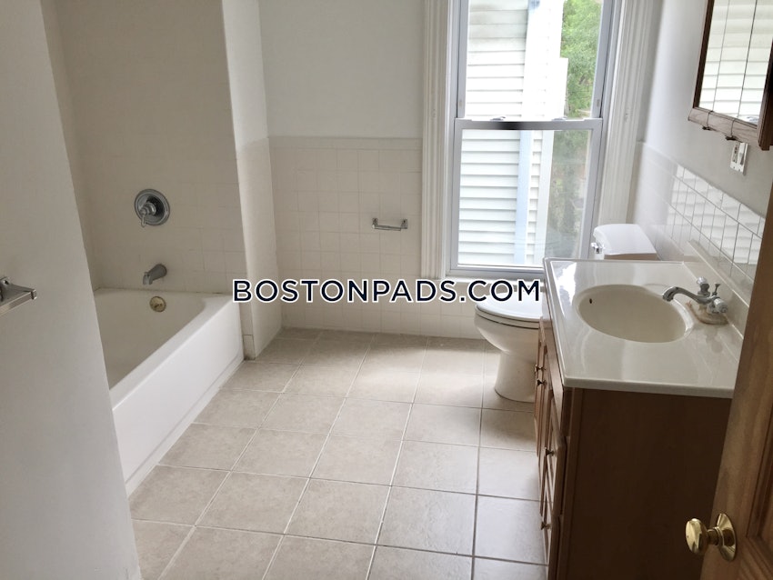 BROOKLINE- BROOKLINE VILLAGE - 4 Beds, 2 Baths - Image 61