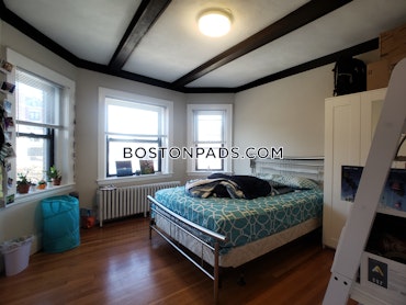 Boston - 4 Beds, 1 Baths