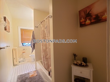 Boston - 4 Beds, 1 Baths