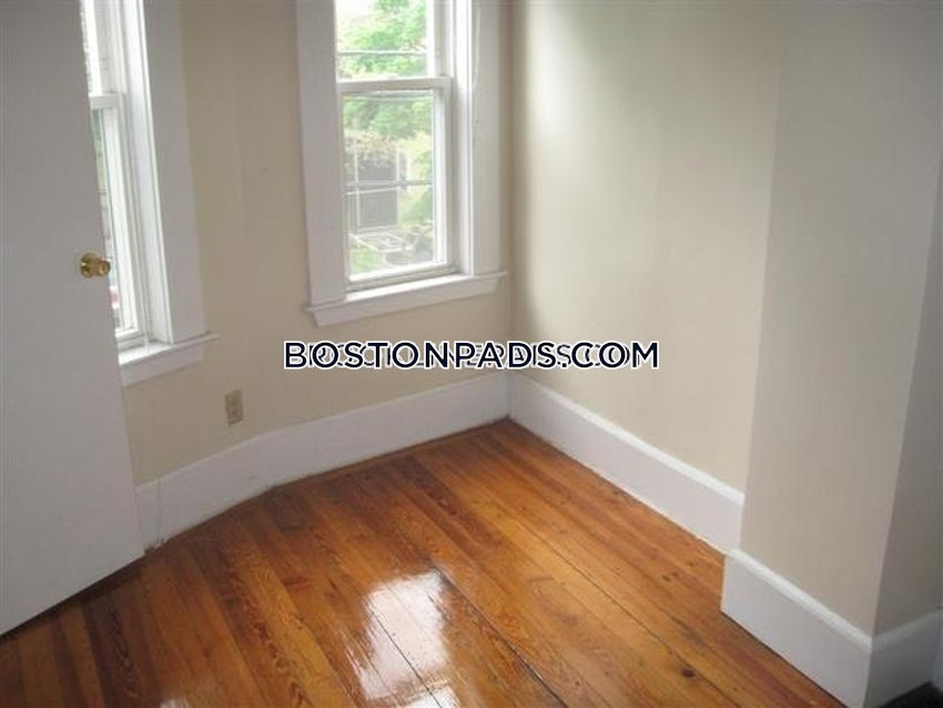 BROOKLINE- BROOKLINE VILLAGE - 4 Beds, 1 Bath - Image 3