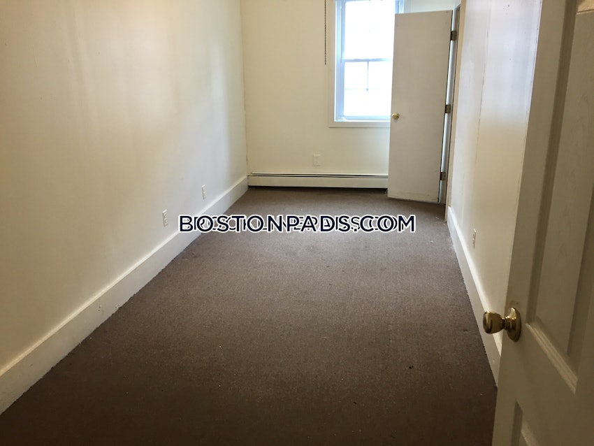 BROOKLINE- BOSTON UNIVERSITY - 4 Beds, 1 Bath - Image 6