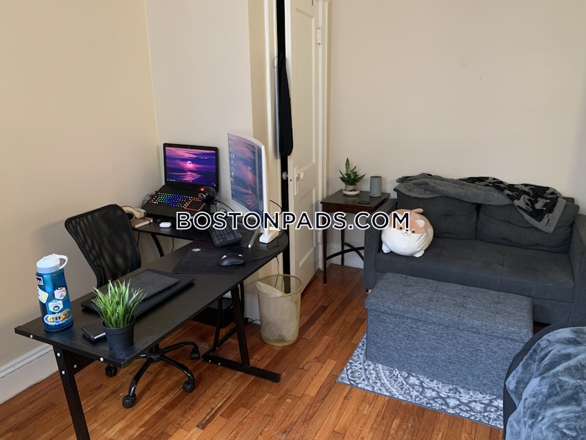 BOSTON - ALLSTON - 2 Beds, 1 Bath - Image 1