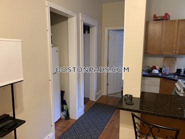 Boston - 2 Beds, 1 Baths