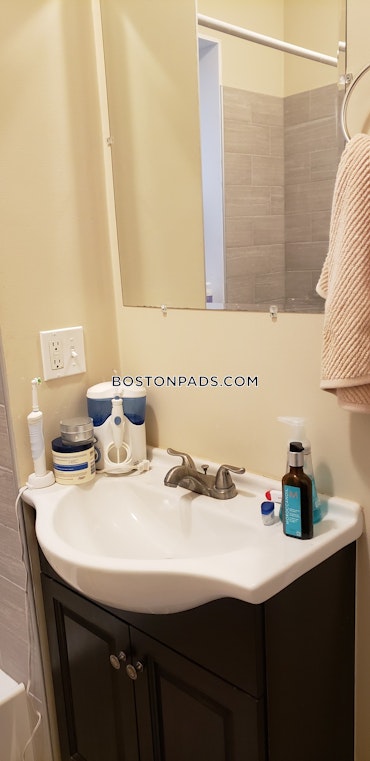 Boston - 2 Beds, 1 Baths