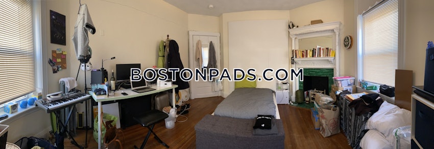 BOSTON - BRIGHTON- WASHINGTON ST./ ALLSTON ST. - 4 Beds, 1 Bath - Image 10