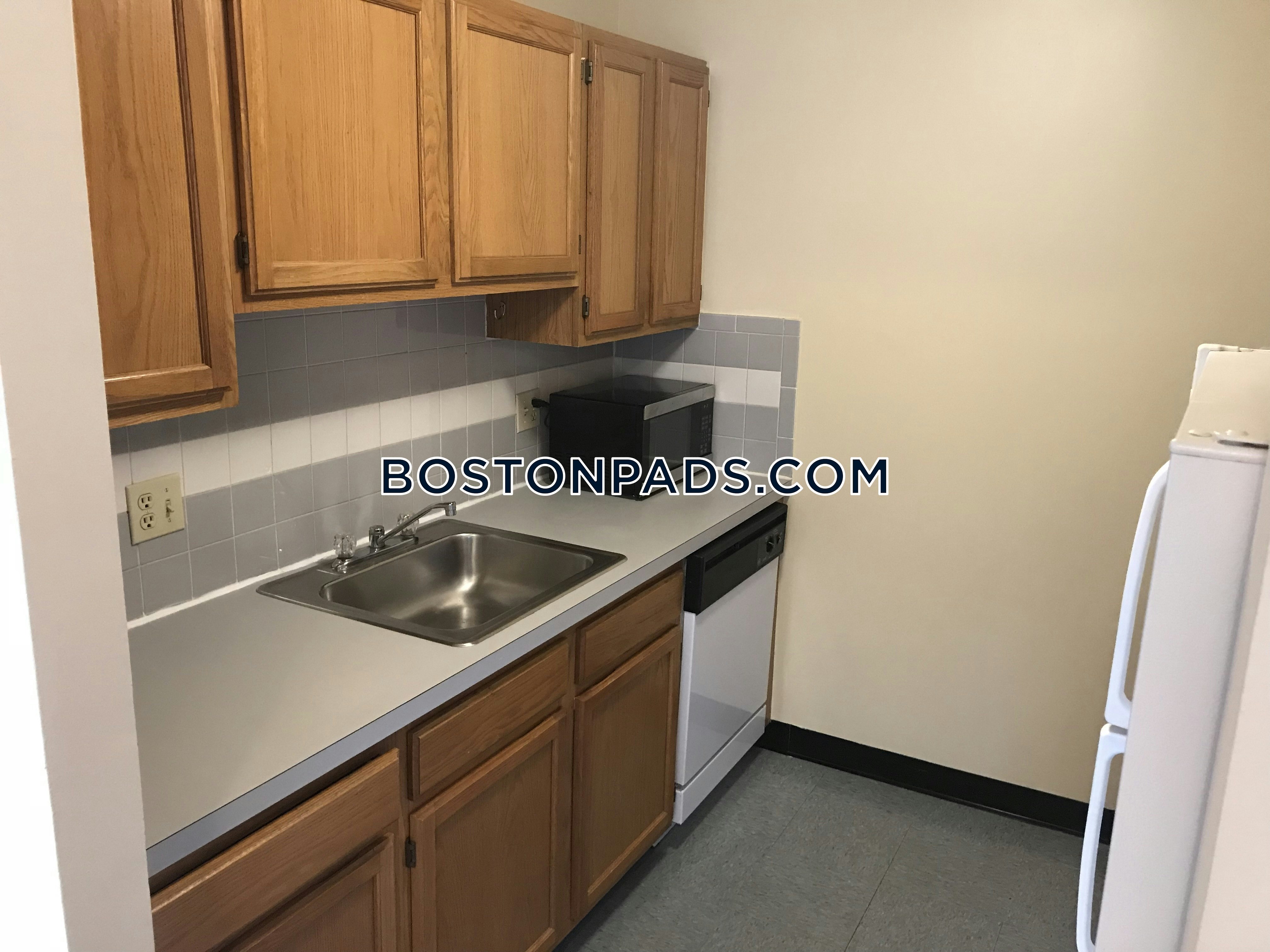 Chapman Arms - 1 Bed, 1 Bath - $3,200 - ID#615655