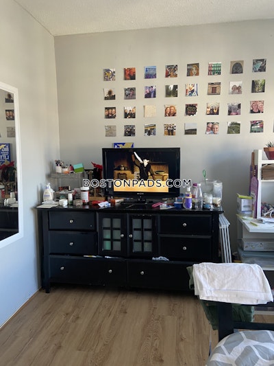 Allston Apartment for rent 3 Bedrooms 1 Bath Boston - $3,000 No Fee