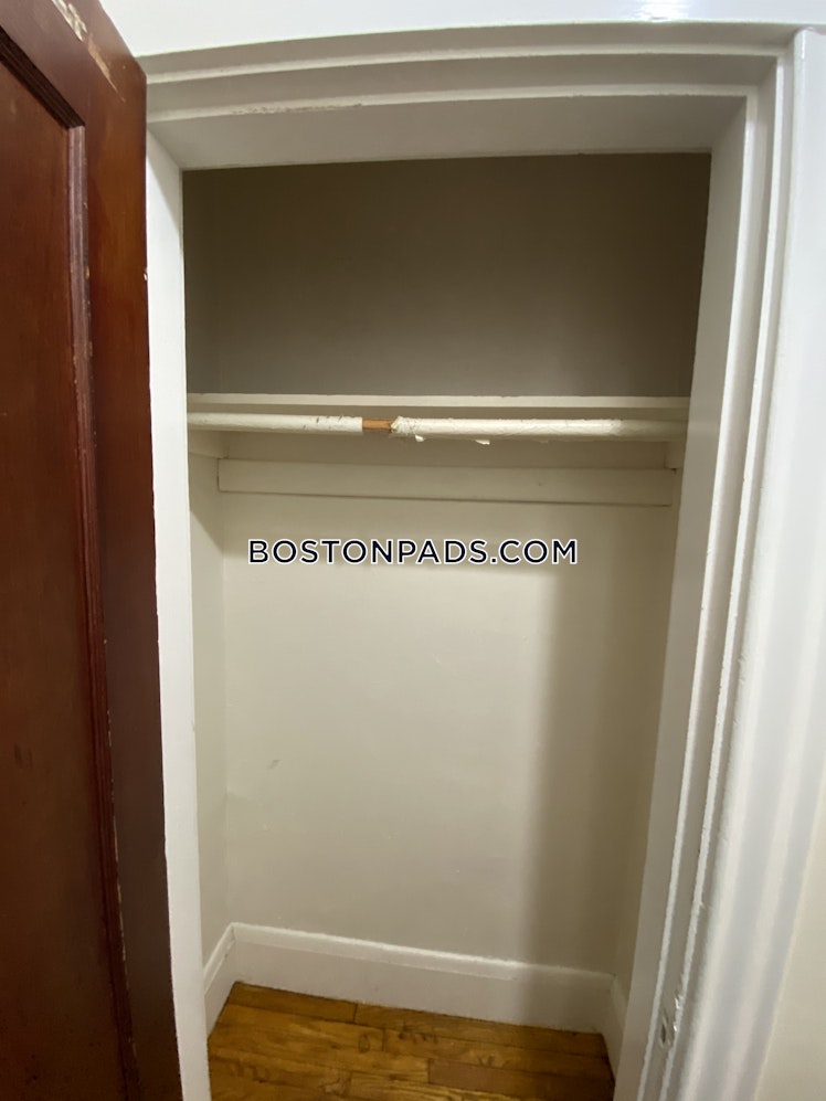 Pleasant St., Malden