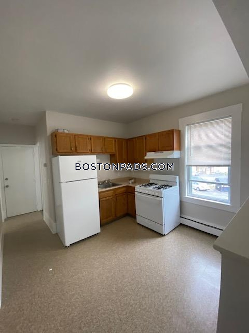 LYNN - 2 Beds, 1 Bath - Image 5