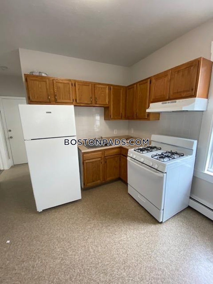 LYNN - 2 Beds, 1 Bath - Image 1