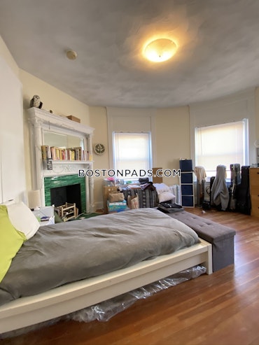 Boston - 4 Beds, 1 Baths