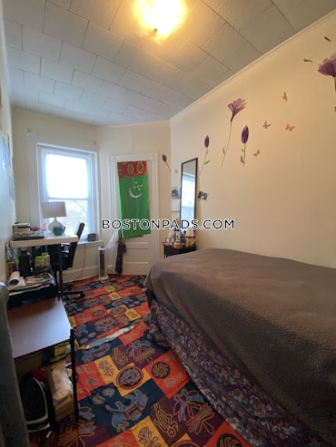 Boston - 4 Beds, 1 Baths