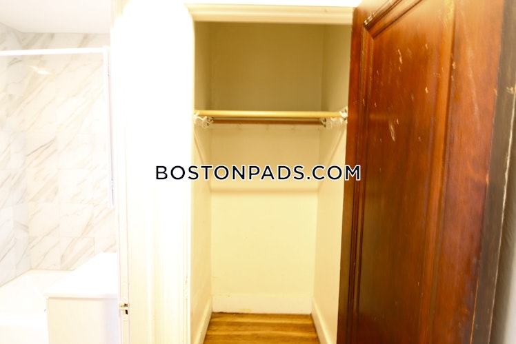 Fellsway West, Medford