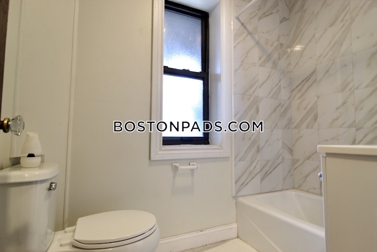 Fellsway West, Medford