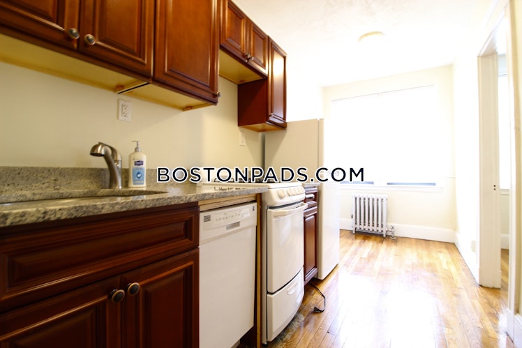 Fellsway West, Medford