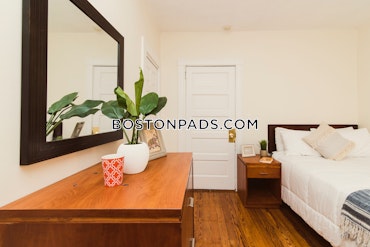 Boston - 5 Beds, 2 Baths