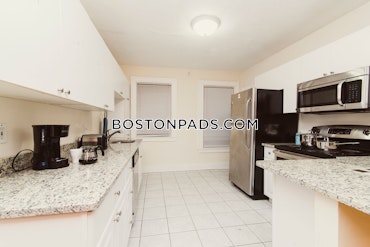 Boston - 5 Beds, 2 Baths