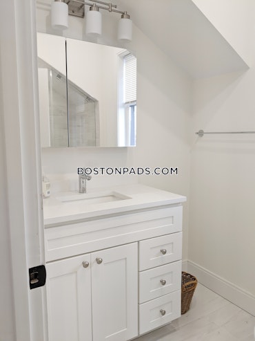 Boston - 3 Beds, 2 Baths