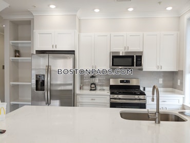 Boston - 3 Beds, 2 Baths