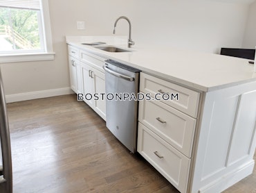 Boston - 3 Beds, 2 Baths