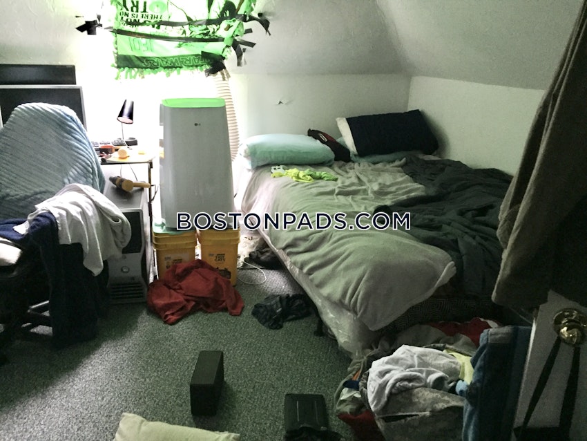 BOSTON - JAMAICA PLAIN - JAMAICA POND/PONDSIDE - 5 Beds, 2 Baths - Image 13