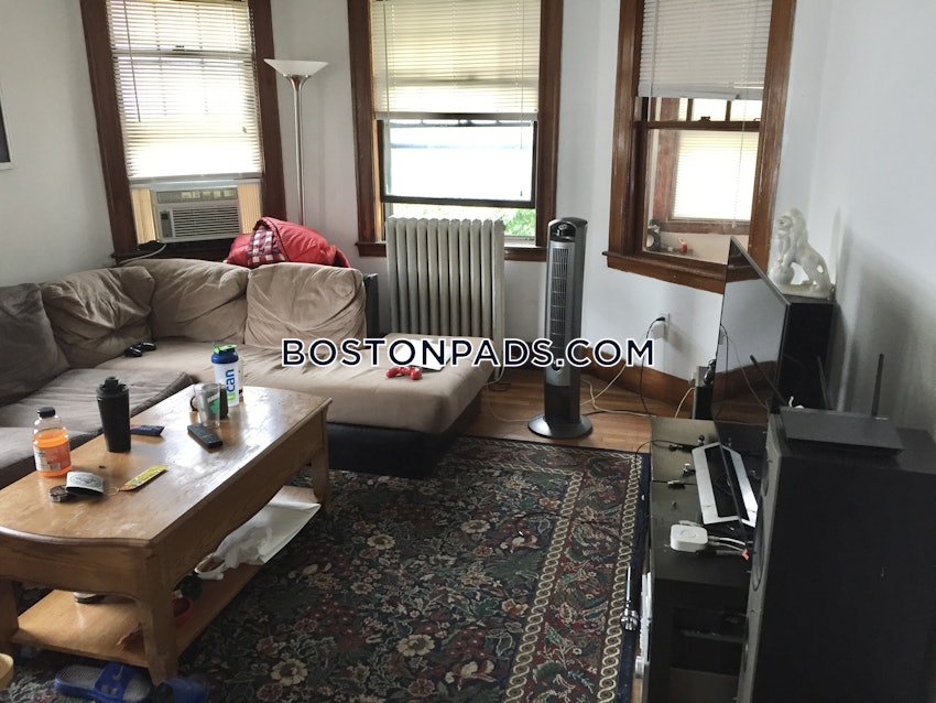 BOSTON - JAMAICA PLAIN - JAMAICA POND/PONDSIDE - 5 Beds, 2 Baths - Image 4