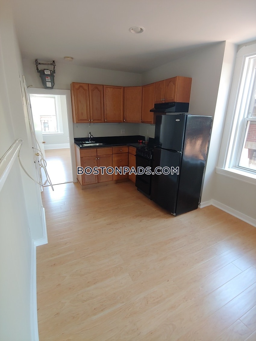 BOSTON - BEACON HILL - 2 Beds, 1 Bath - Image 2