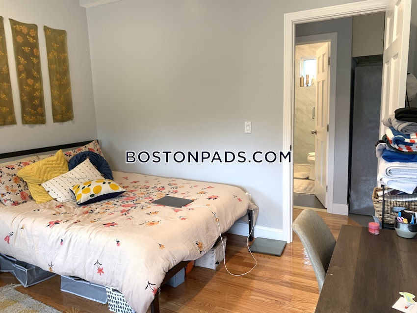 CAMBRIDGE - CENTRAL SQUARE/CAMBRIDGEPORT - 3 Beds, 2 Baths - Image 19