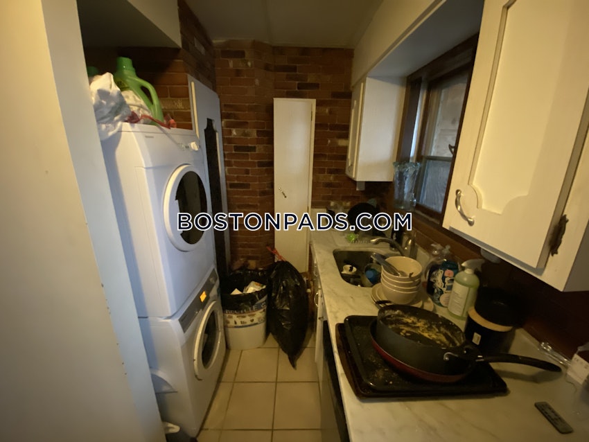 SOMERVILLE - EAST SOMERVILLE - 3 Beds, 2 Baths - Image 1