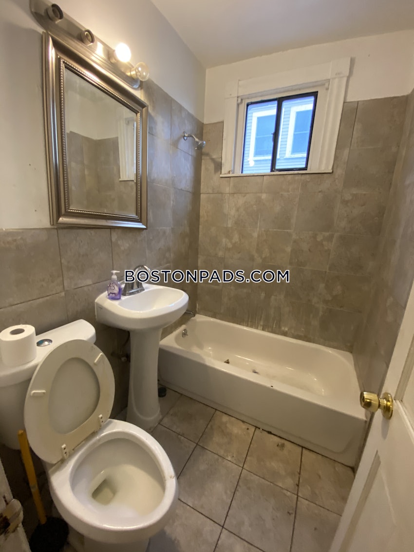 BOSTON - ALLSTON - 6 Beds, 2 Baths - Image 4