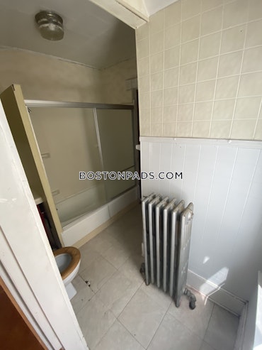 Somerville - 2 Beds, 1 Baths