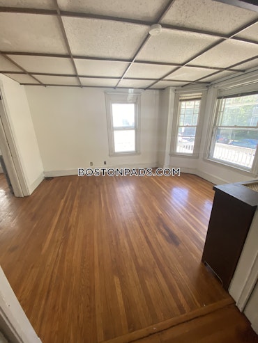 Somerville - 2 Beds, 1 Baths